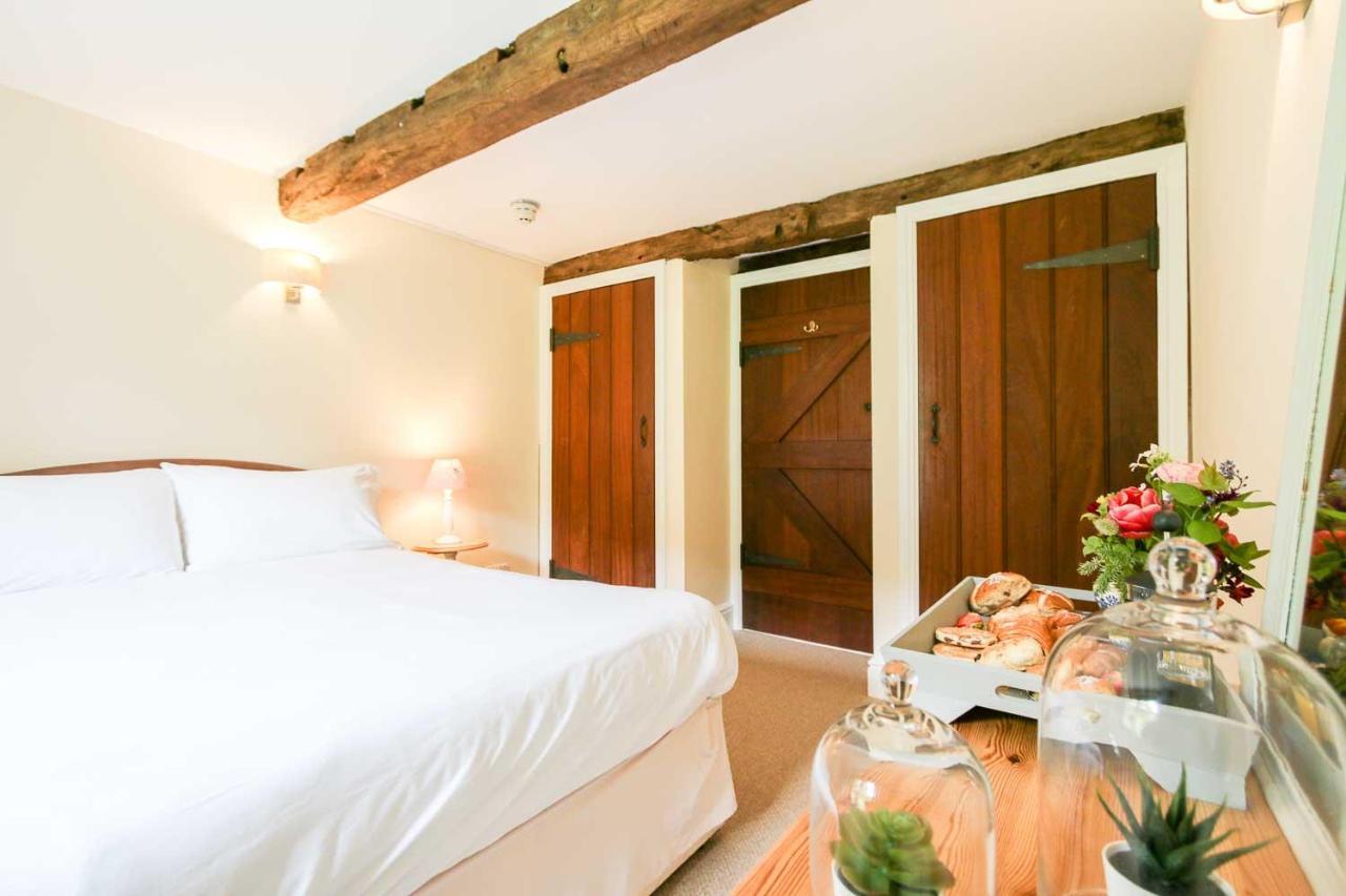 Lake Cottages At Cwm Chwefru Llanafan-fawr Bagian luar foto
