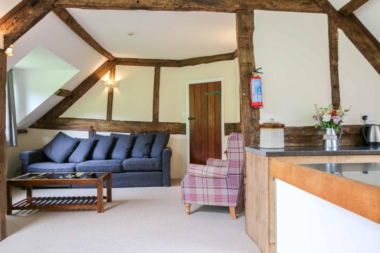 Lake Cottages At Cwm Chwefru Llanafan-fawr Bagian luar foto
