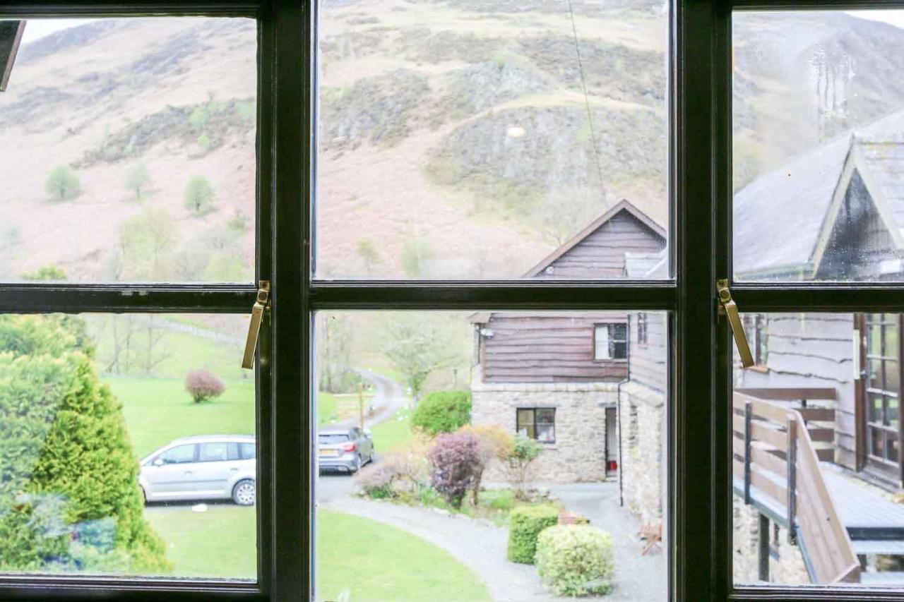 Lake Cottages At Cwm Chwefru Llanafan-fawr Bagian luar foto